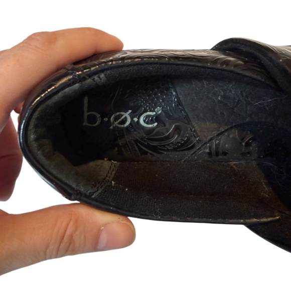 Black Embossed Vegan Leather Peggy Clogs / Mules - Picture 10 of 10